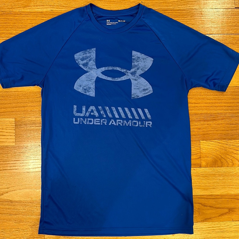 Under Armour t-shirt, size men's small